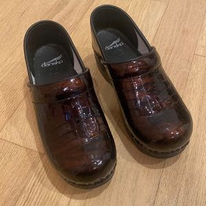Dansko Snake Skin Clogs size 38